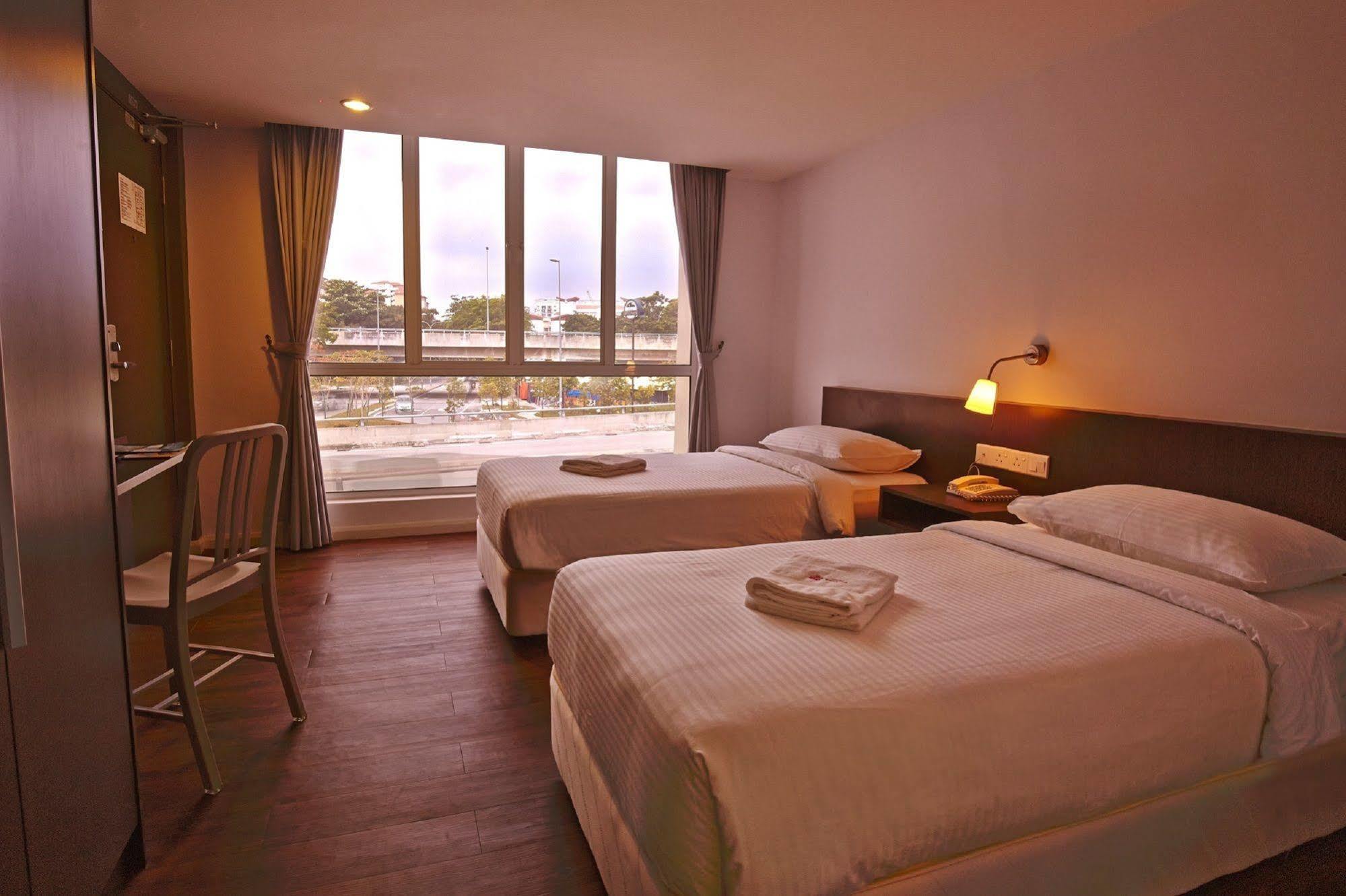 เซนรูม ซากุระ บูทิก โฮเต็ล Hotel กัวลาลัมเปอร์ ภายนอก รูปภาพ